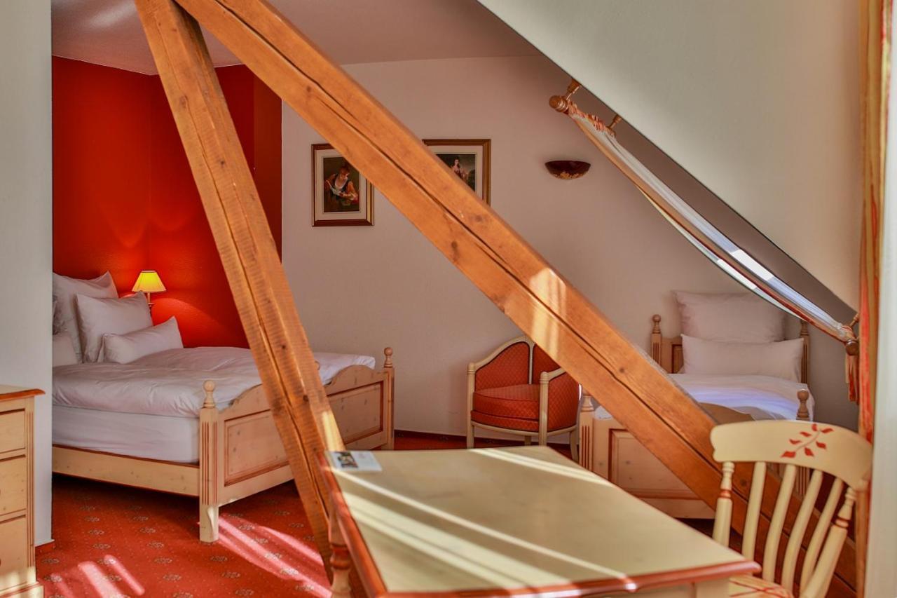 Hotel Saint-Hubert Hambach Экстерьер фото